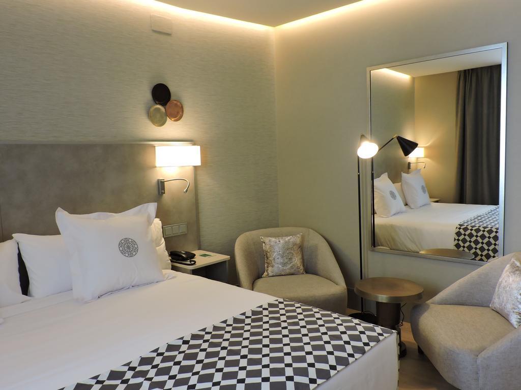 Hotel America Sevilla, Seville
